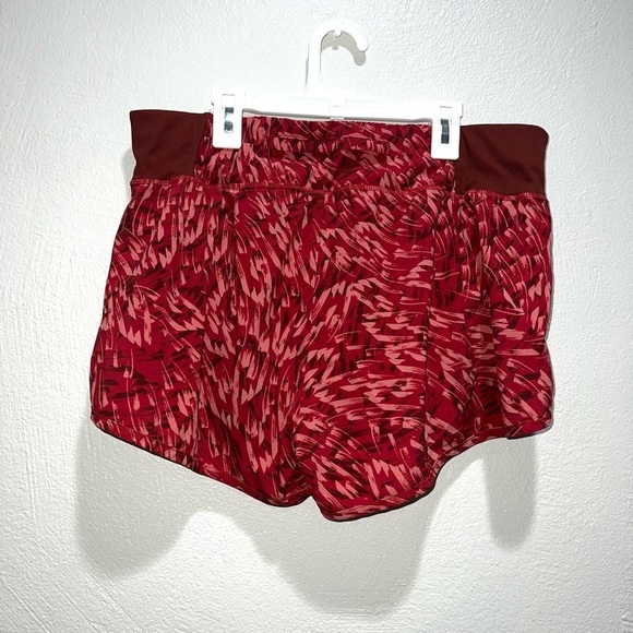 Z by Zella Red Activewear Sports Shorts - Picture 4 of 8